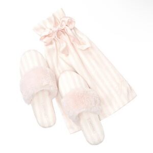 Victoria’s Secret satin Slippers Size M 7/8